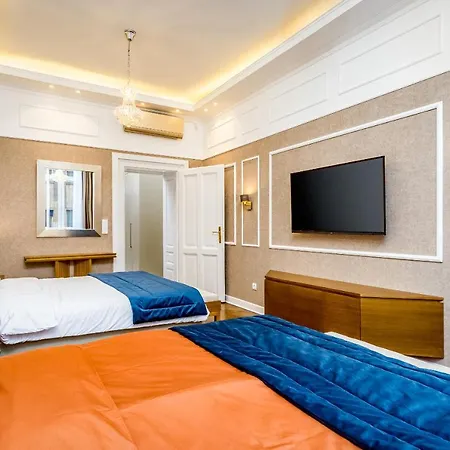 Royal Knez アパート *